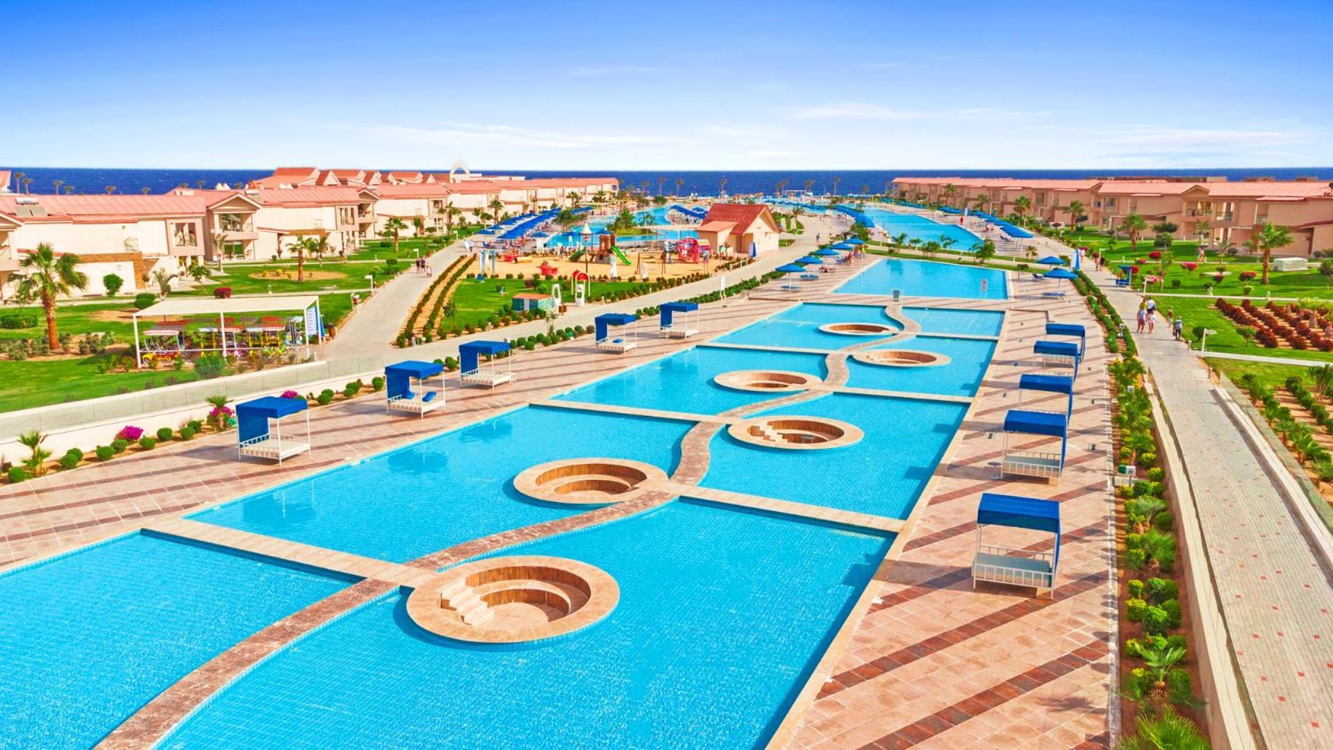 Pickalbatros Sea World Resort - Marsa Alam- "Aqua Park" El Qoseir Exterior photo